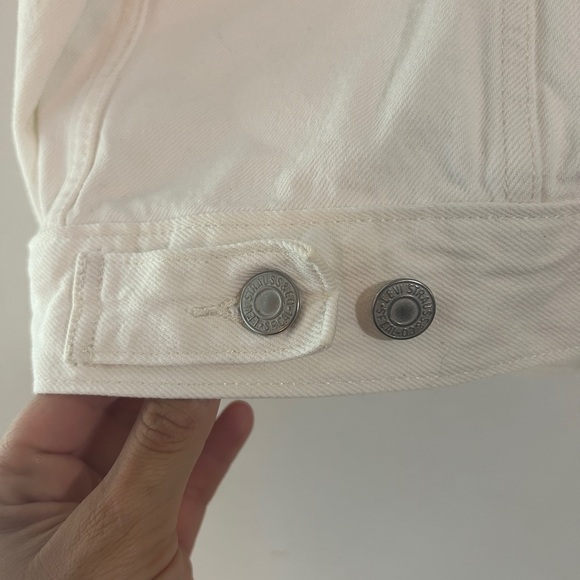 Levi’s Ex-Boyfriend Trucker Jacket - Picture 10 of 10